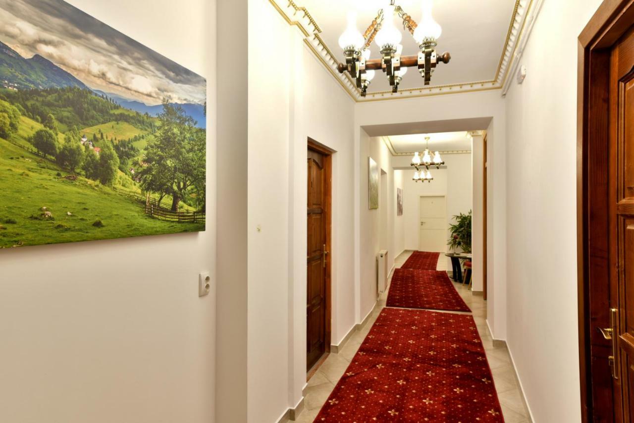 Top Royal Central Брашов Екстериор снимка