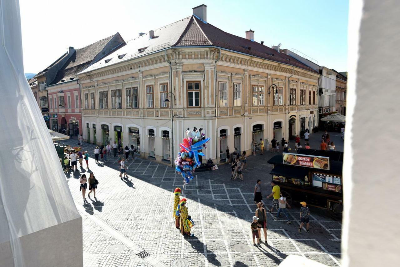 Top Royal Central Брашов Екстериор снимка