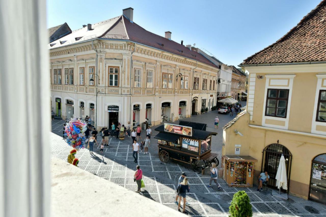 Top Royal Central Брашов Екстериор снимка